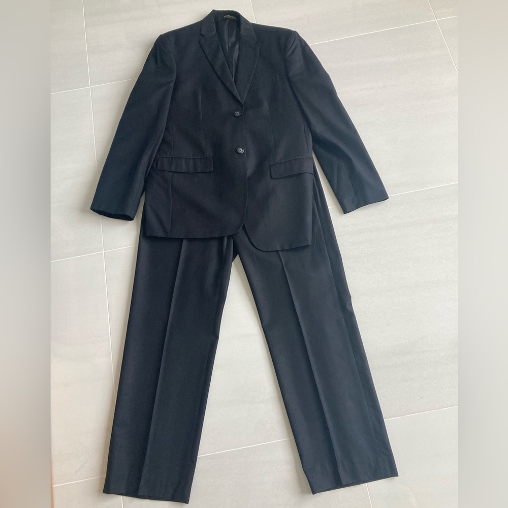 Perry Ellis Mens Black Suit